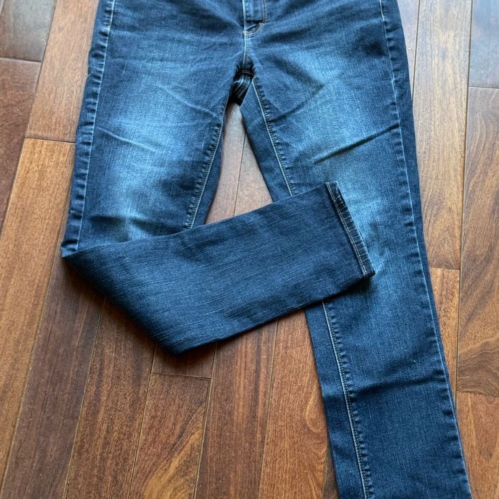 White House Black Market Skinny Jeans size 10 Regualr
